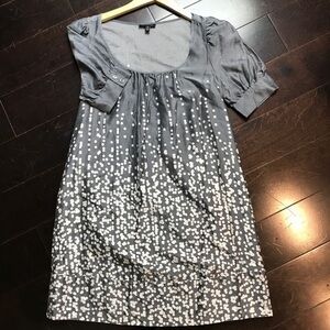 The Limited Gray and White Patterned Dress Size XS